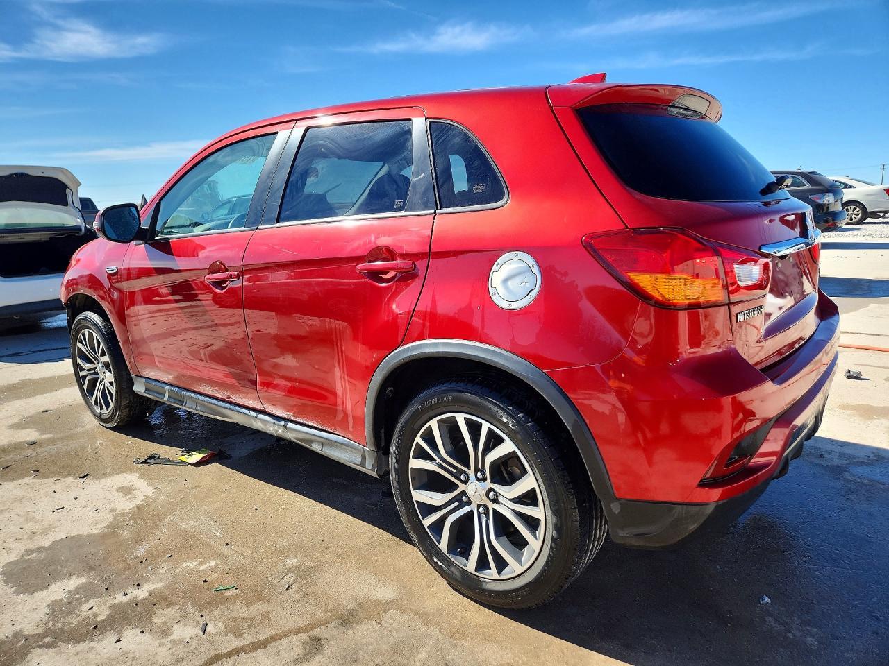 2019 Mitsubishi Outlander Sport Es - Фото 2