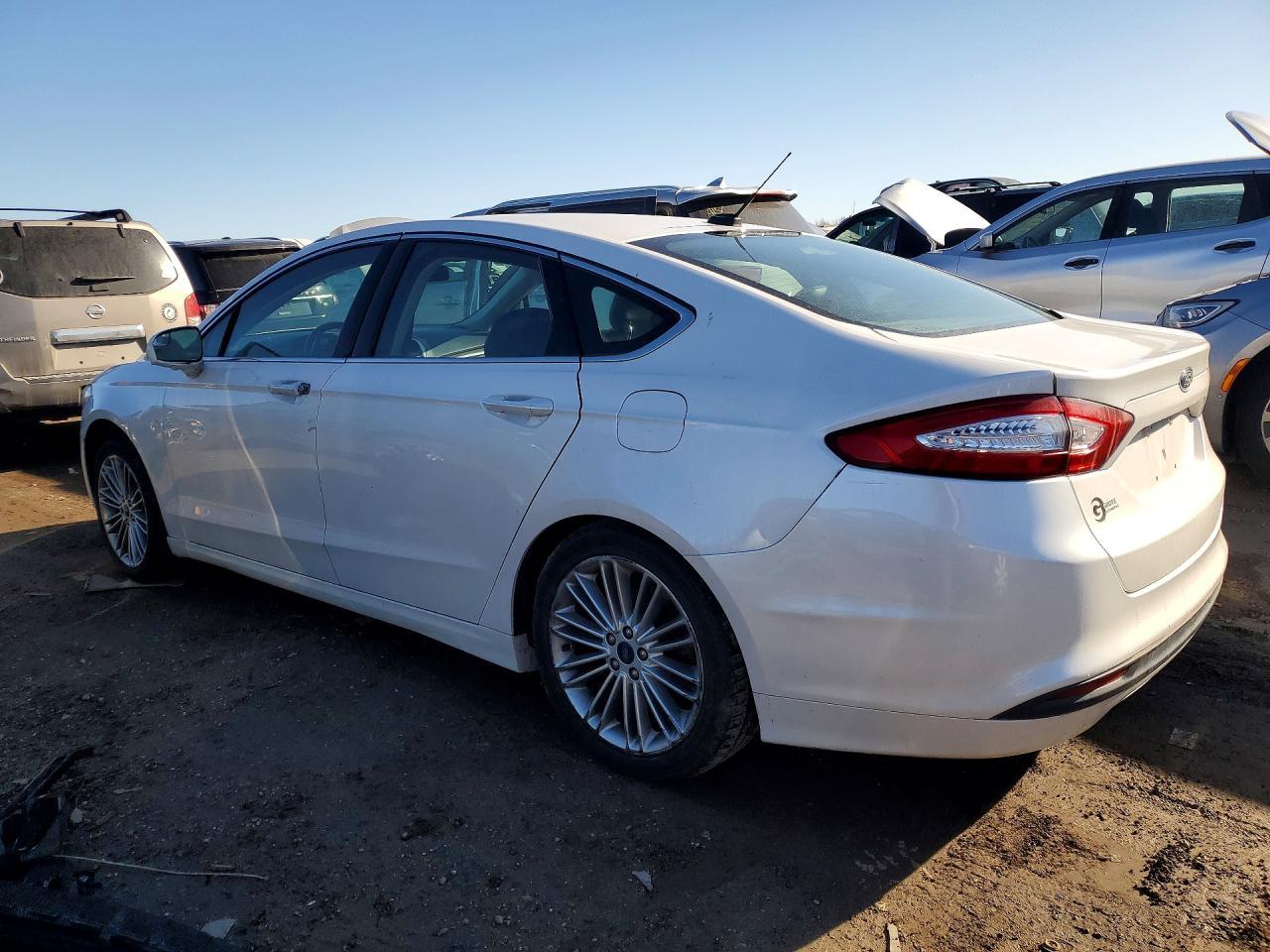 2013 Ford Fusion Se - Image 2