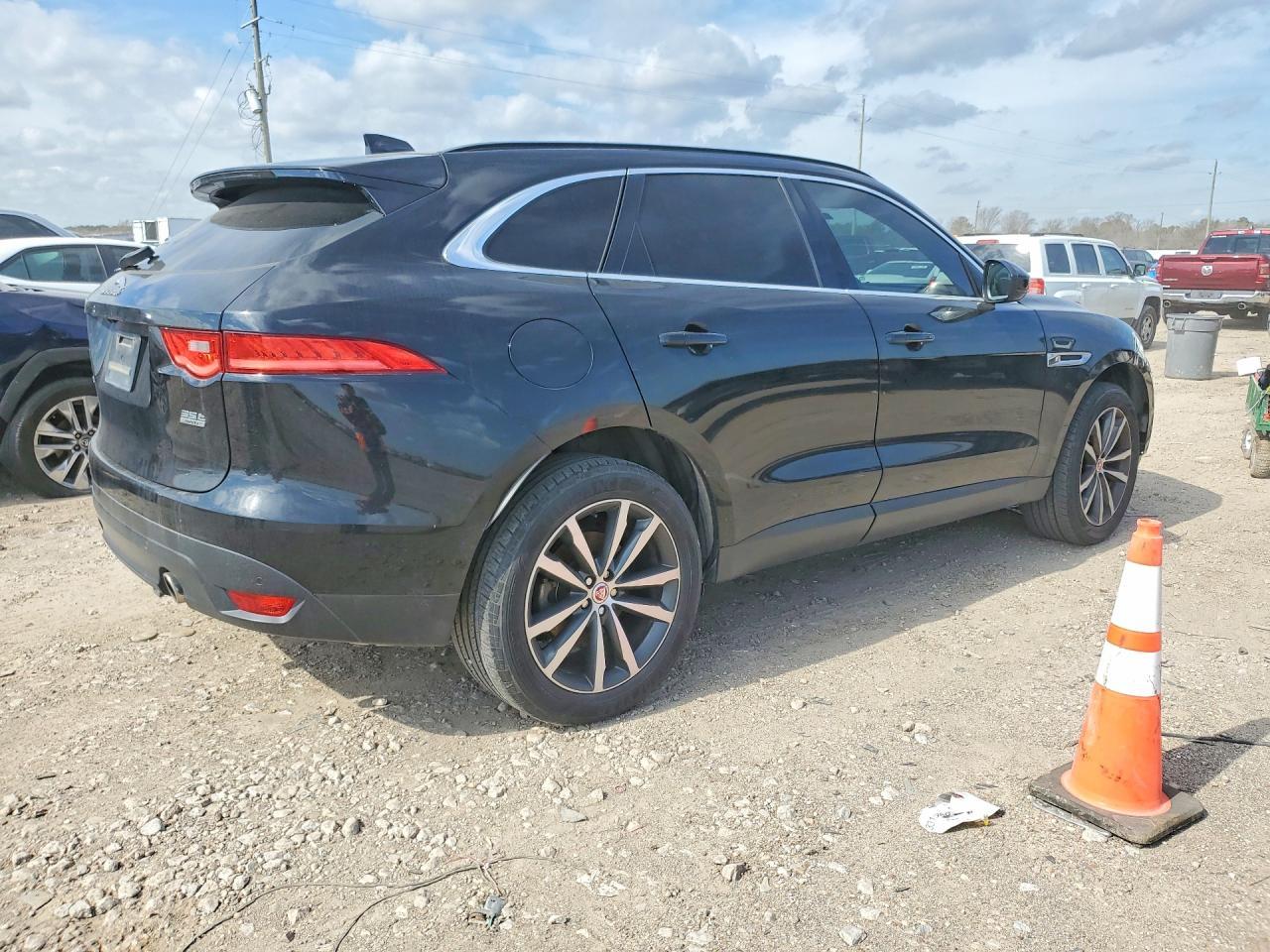 2017 Jaguar F-Pace Prestige - Фото 3