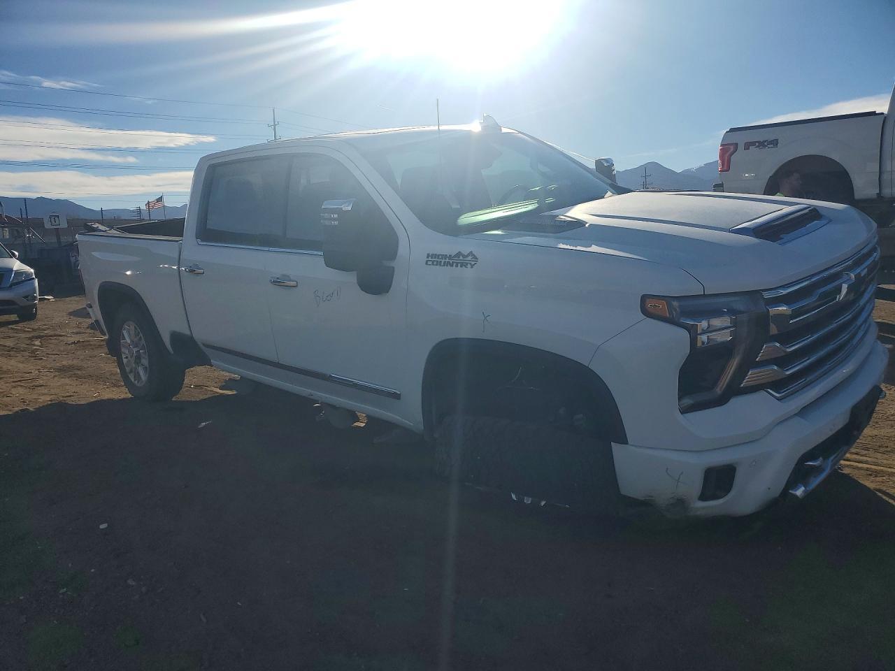 2025 Chevrolet Silverado K2500 High Country - Фото 4