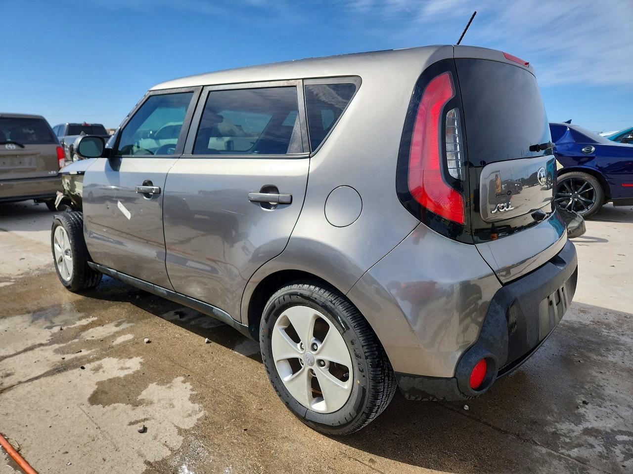 2016 Kia Soul Base - Image 2
