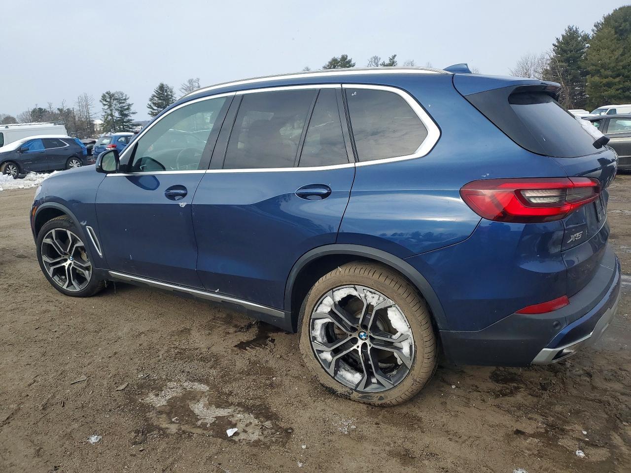 2020 BMW X5 xDrive40I - Фото 2