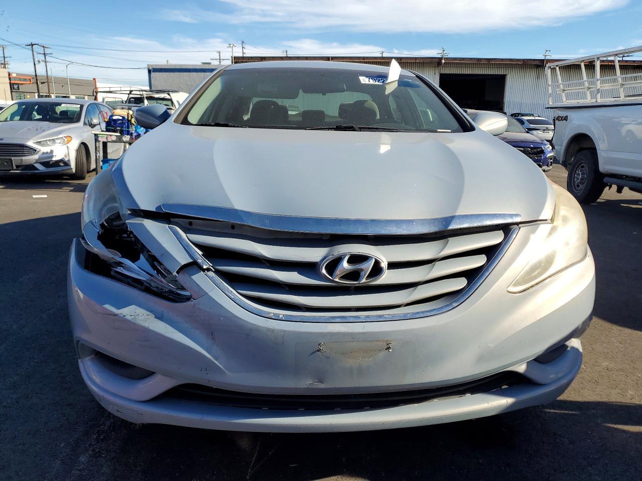 2011 Hyundai Sonata Gls - Image 5