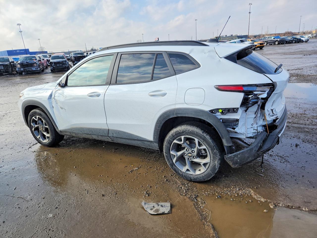 2025 Chevrolet Trax 1Lt - Фото 2