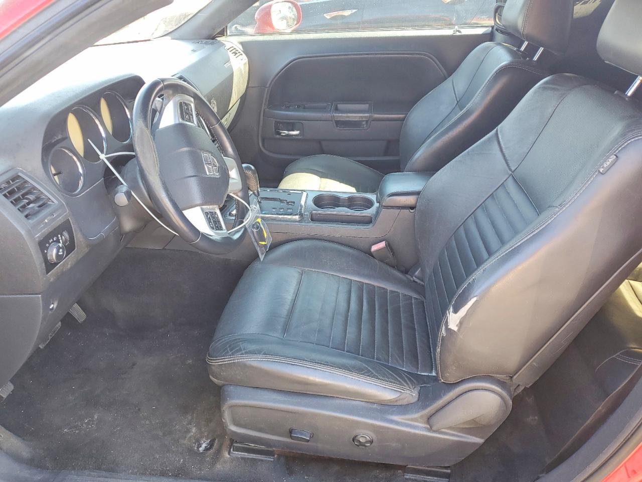 2012 Dodge Challenger R - Image 7