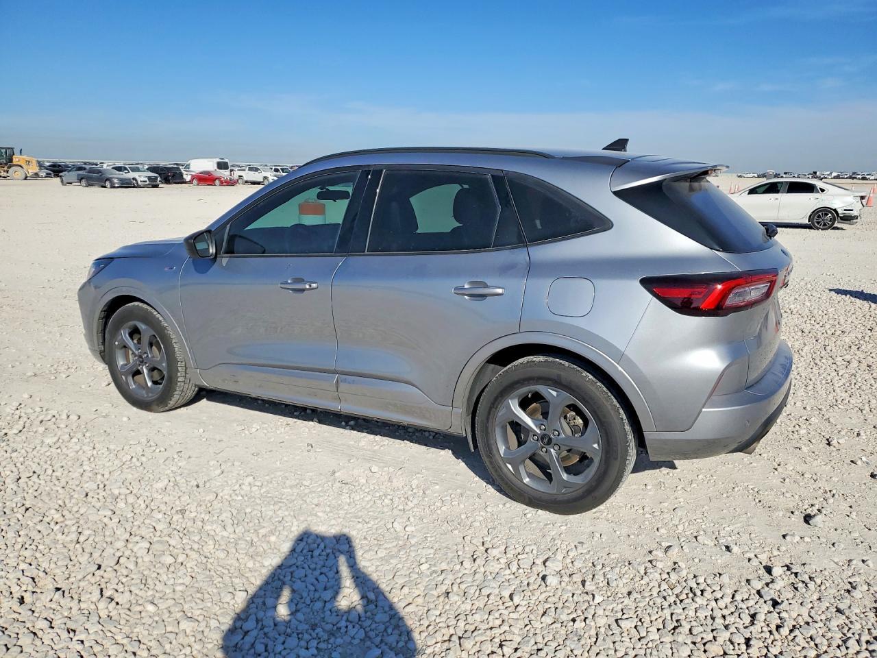 2023 Ford Escape St Line - Фото 2