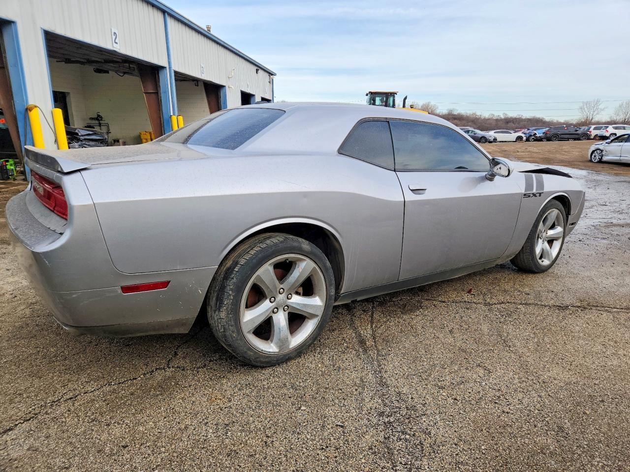 2013 Dodge Challenger Sxt - Фото 3