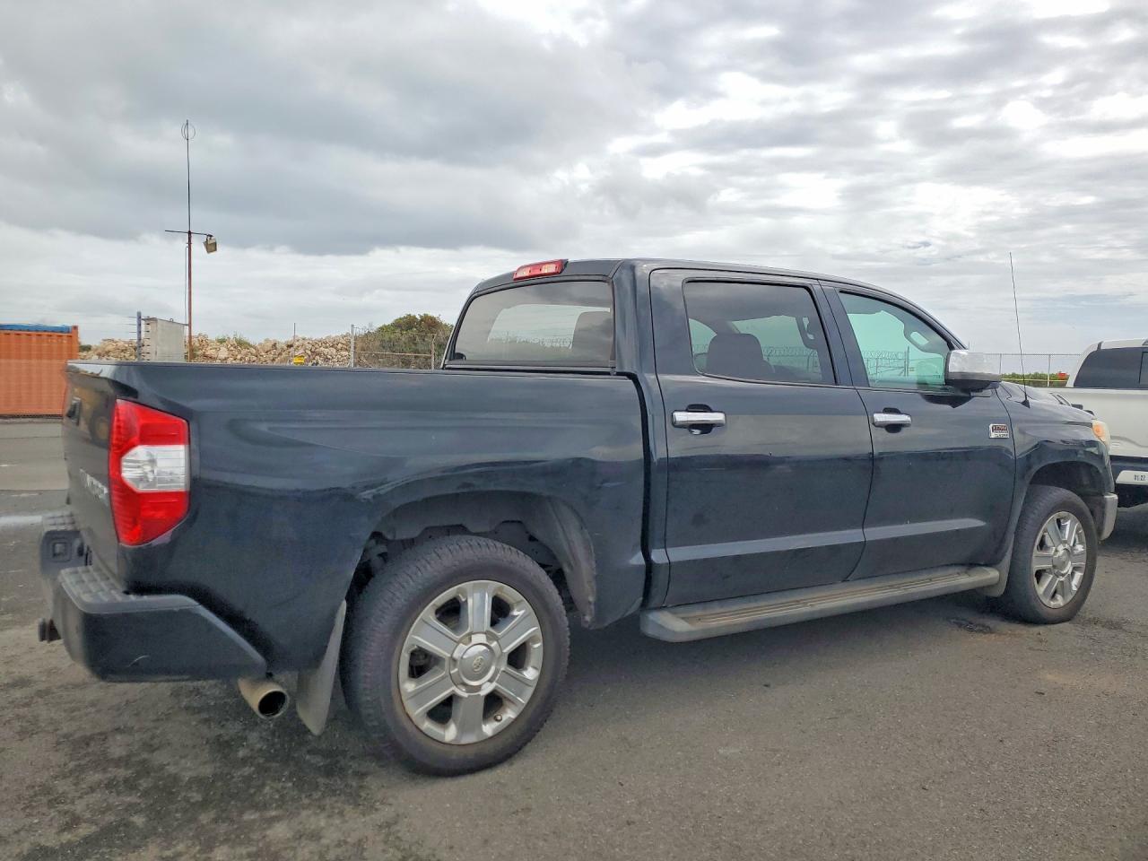 2016 Toyota Tundra Crewmax 1794 - Фото 3