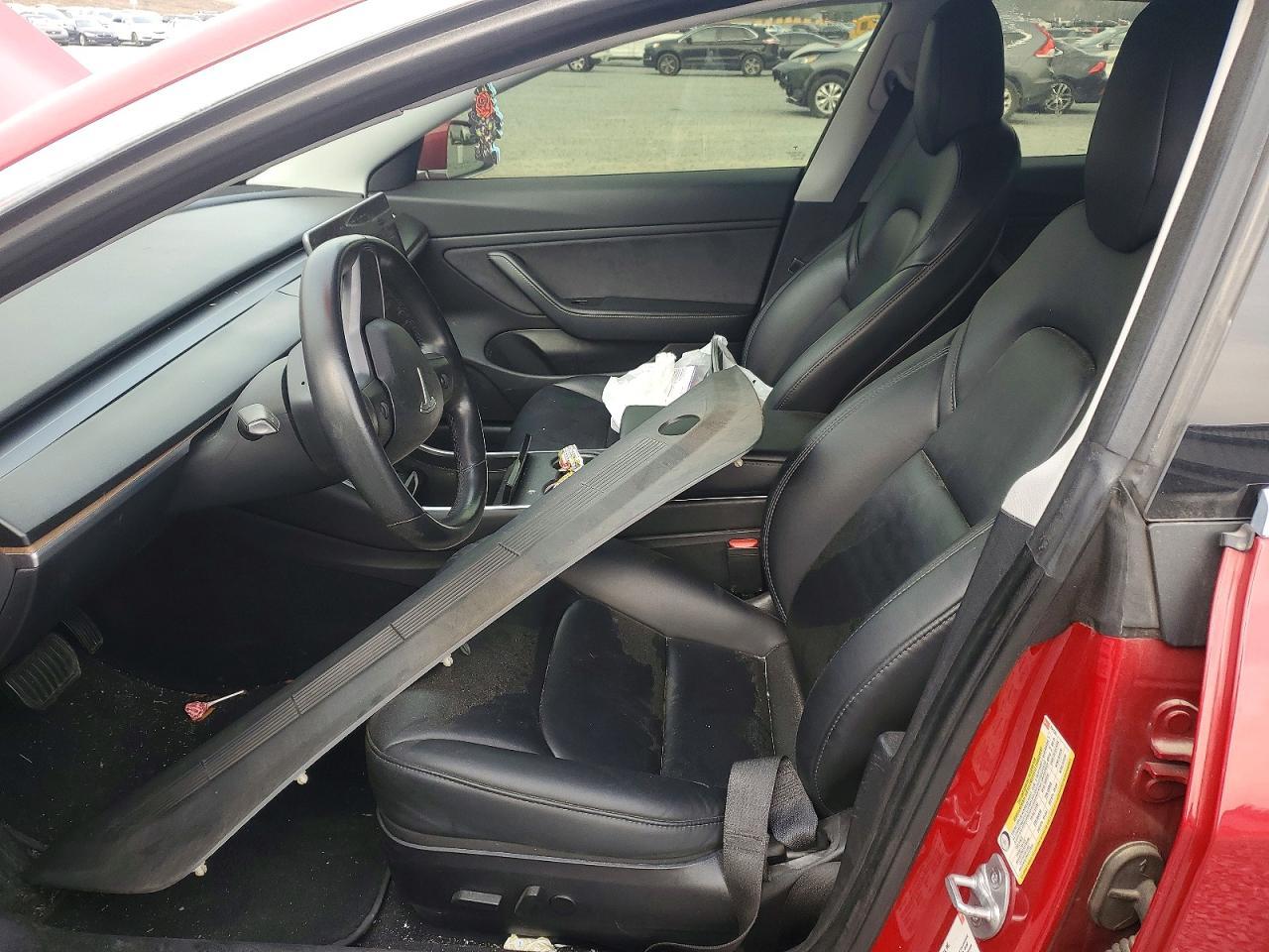 2018 Tesla Model 3 - Фото 7