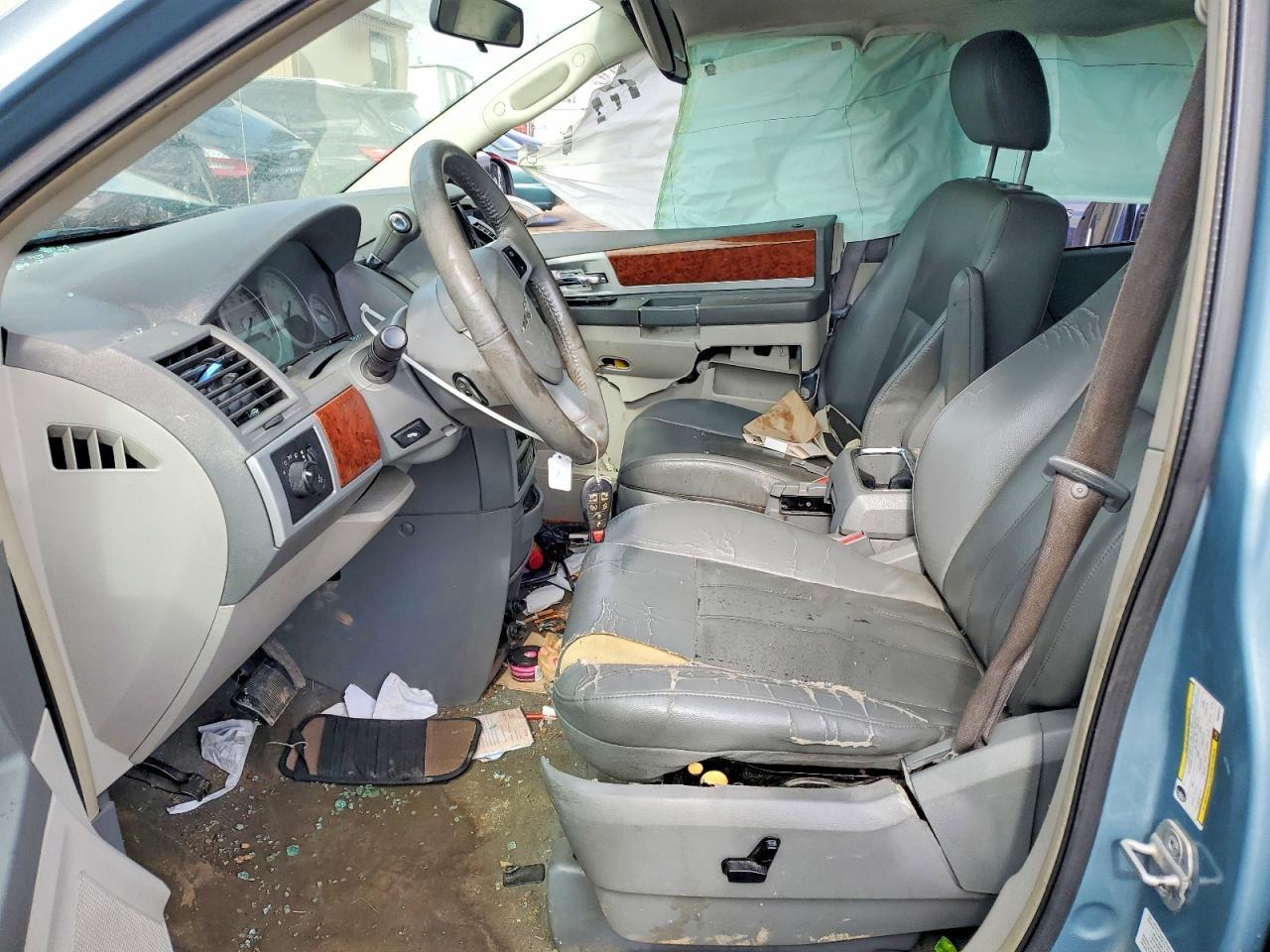2009 Chrysler Town & Country Touring - Фото 7