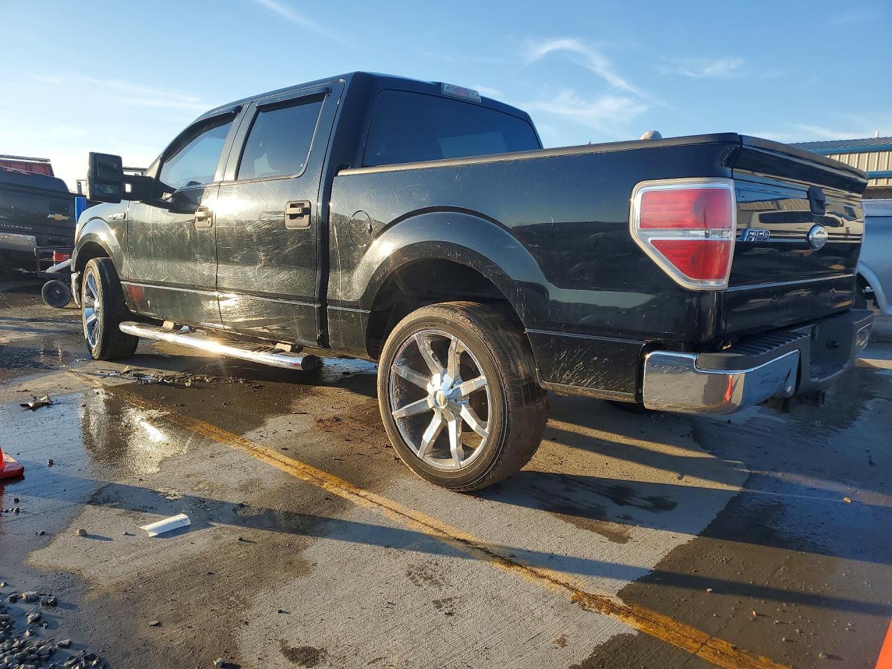 2009 Ford F150 Supercrew - Image 2