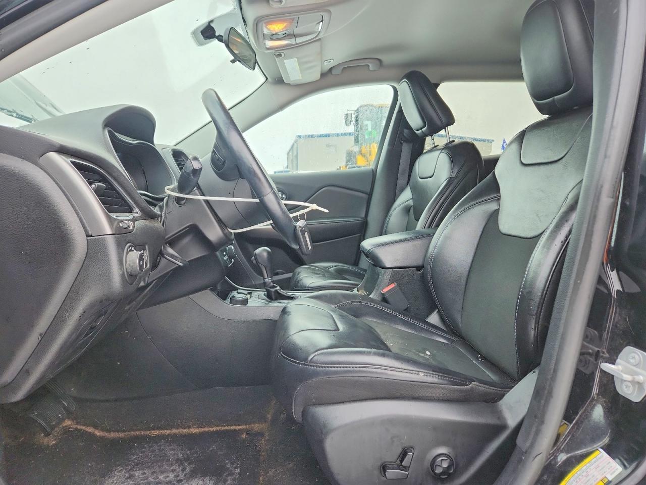 2019 Jeep Cherokee Latitude Plus - Фото 7