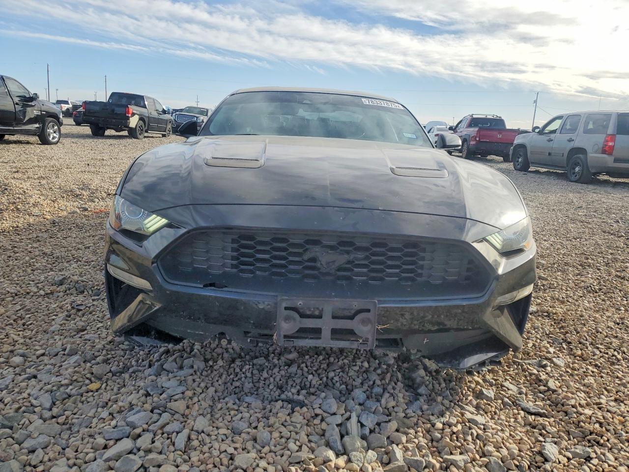 2022 Ford Mustang - Image 5