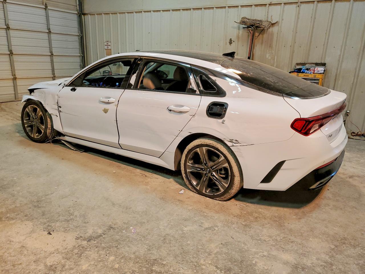 2021 Kia K5 Ex - Image 2