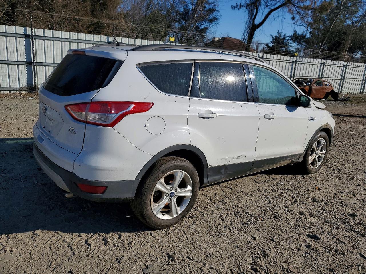 2016 Ford Escape Se - Фото 3