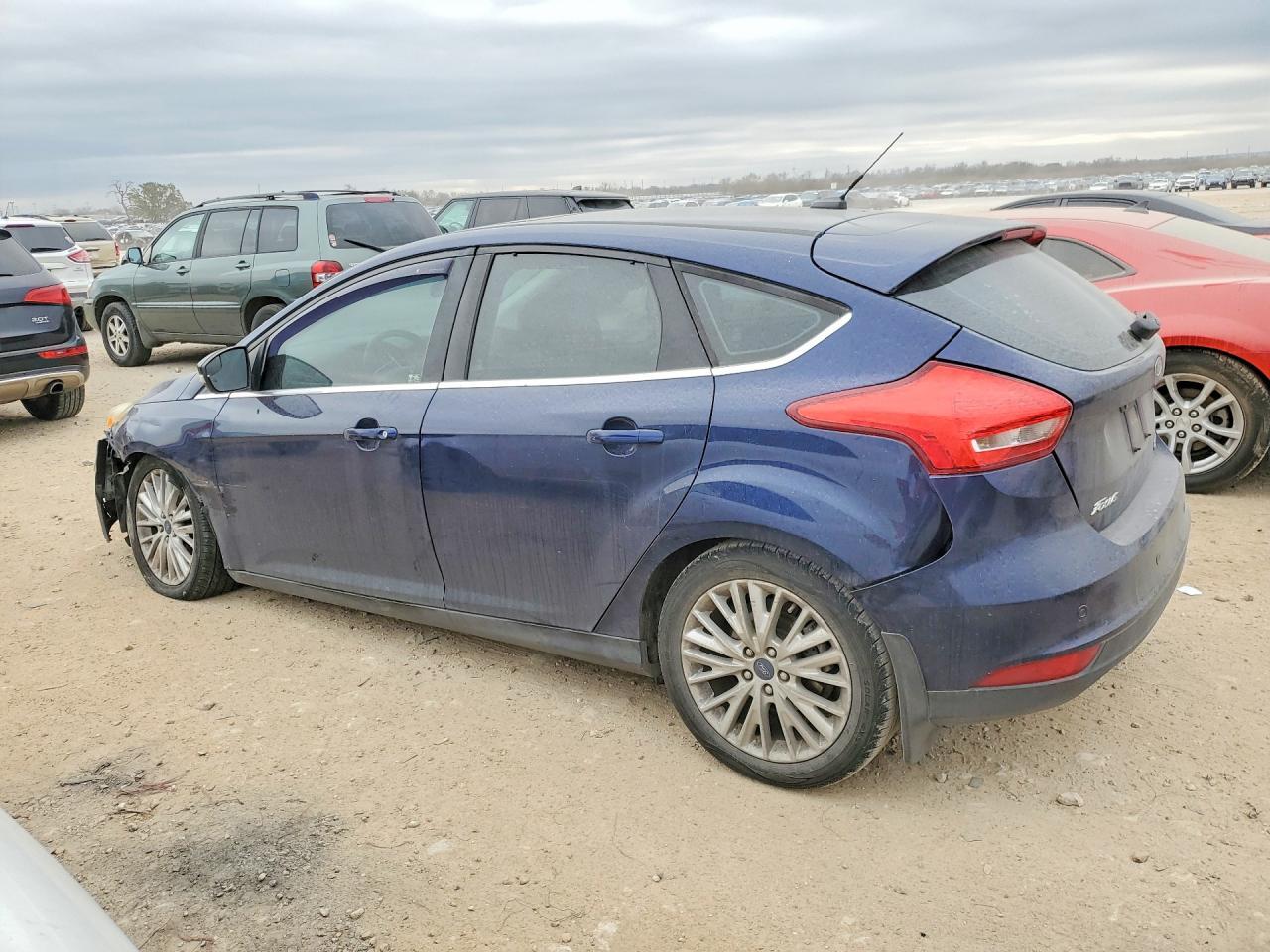 2016 Ford Focus Titanium - Фото 2