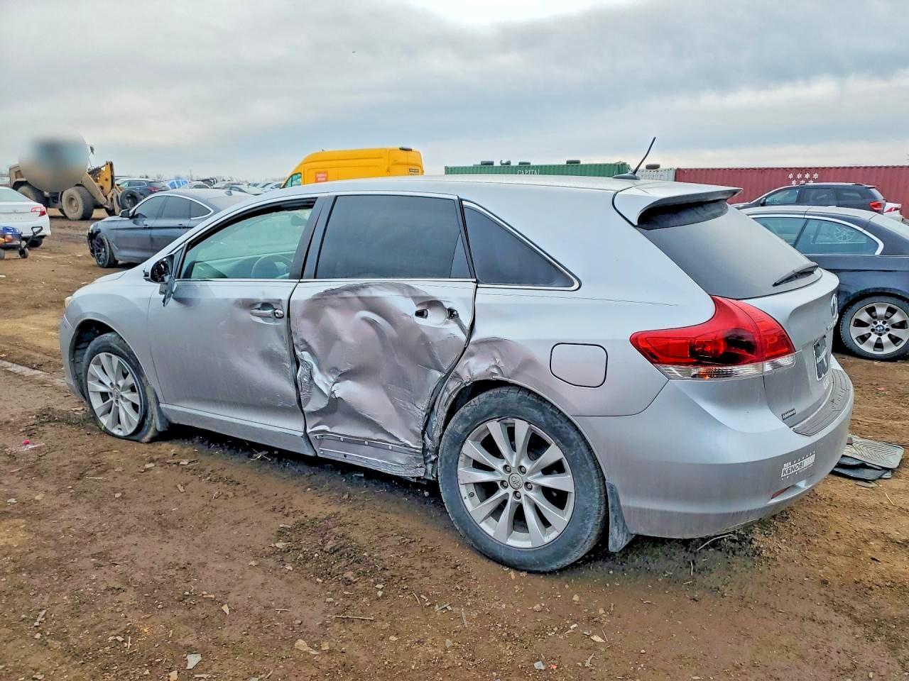 2015 Toyota Venza Le - Фото 2