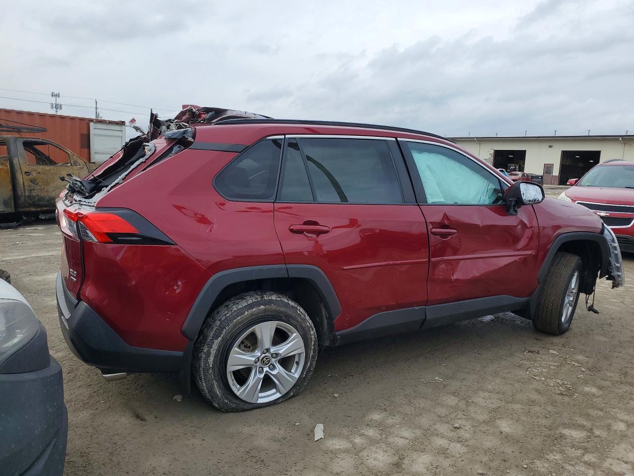 2021 Toyota Rav4 Xle - Image 3