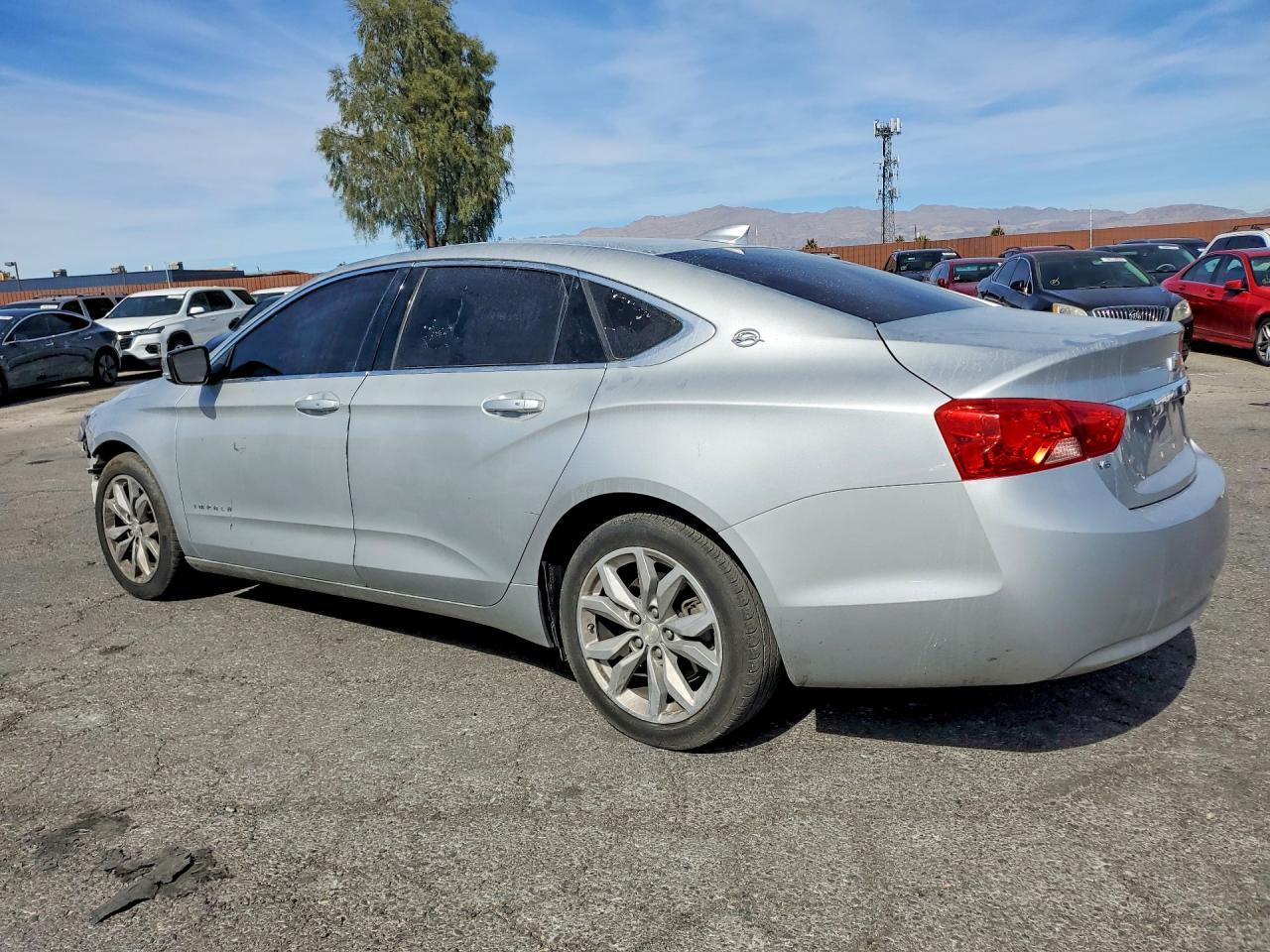 2019 Chevrolet Impala Lt - Фото 2