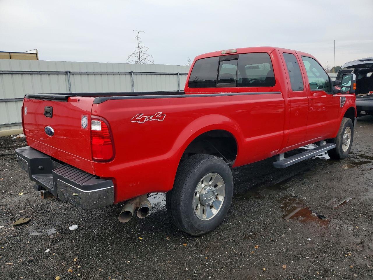 2010 Ford F350 Super Duty - Image 3