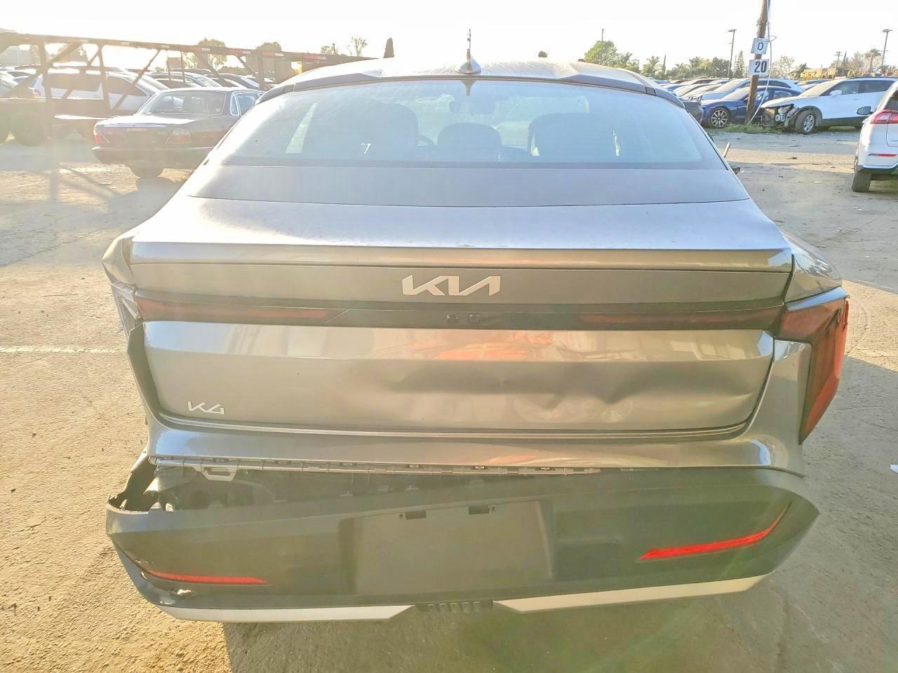 2025 Kia K4 Lx - Image 6