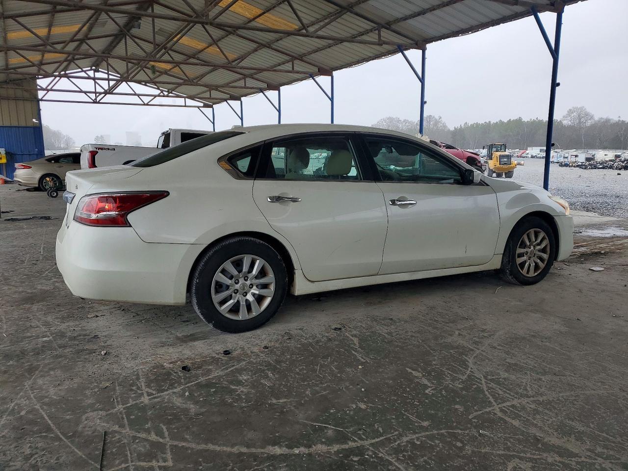 2014 Nissan Altima 2.5 S - Фото 3