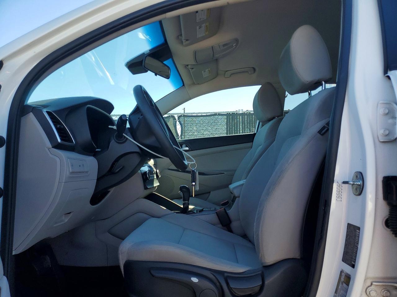 2020 Hyundai Tucson Se - Image 7