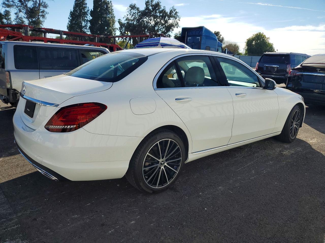 2021 Mercedes-Benz C 300 - Image 3