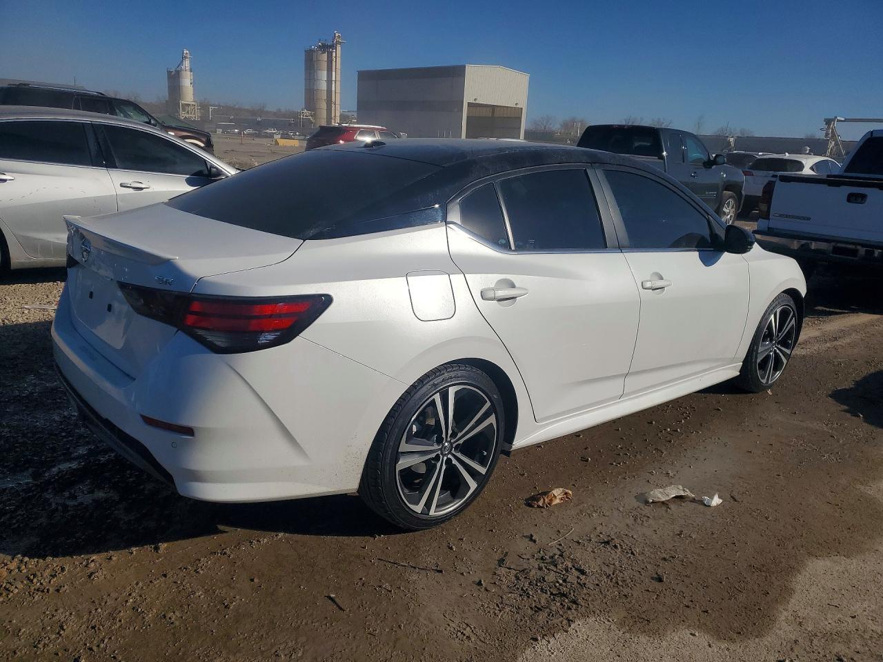 2021 Nissan Sentra Sr - Фото 3