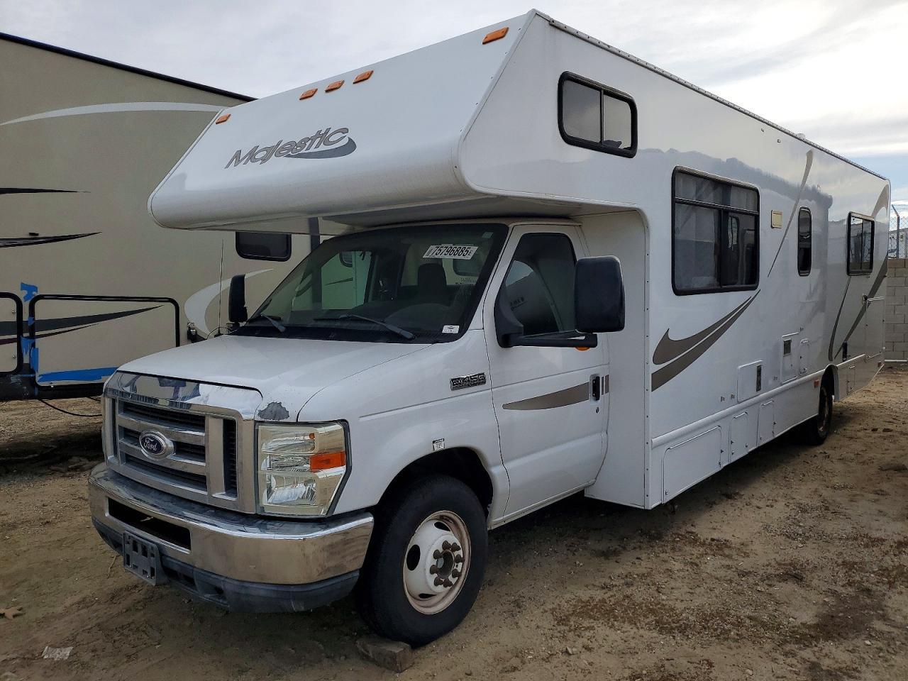 2015 Ford Econoline - Фото 2
