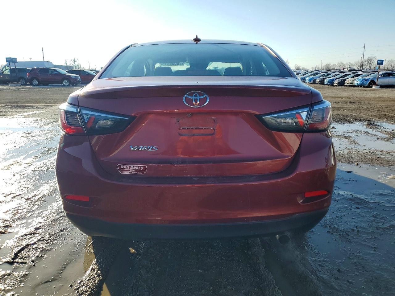 2019 Toyota Yaris Le - Image 6