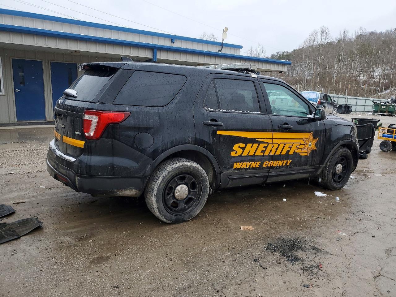 2017 Ford Explorer Police Interceptor - Фото 3