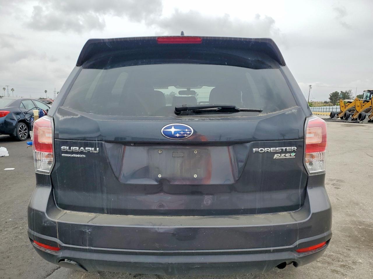 2017 Subaru Forester 2.5I Premium - Image 6