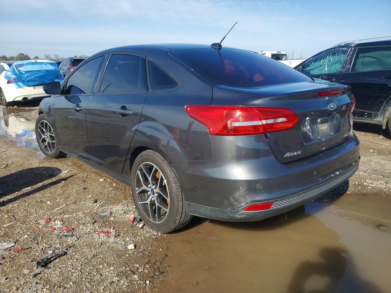 2017 Ford Focus Sel - Фото 2