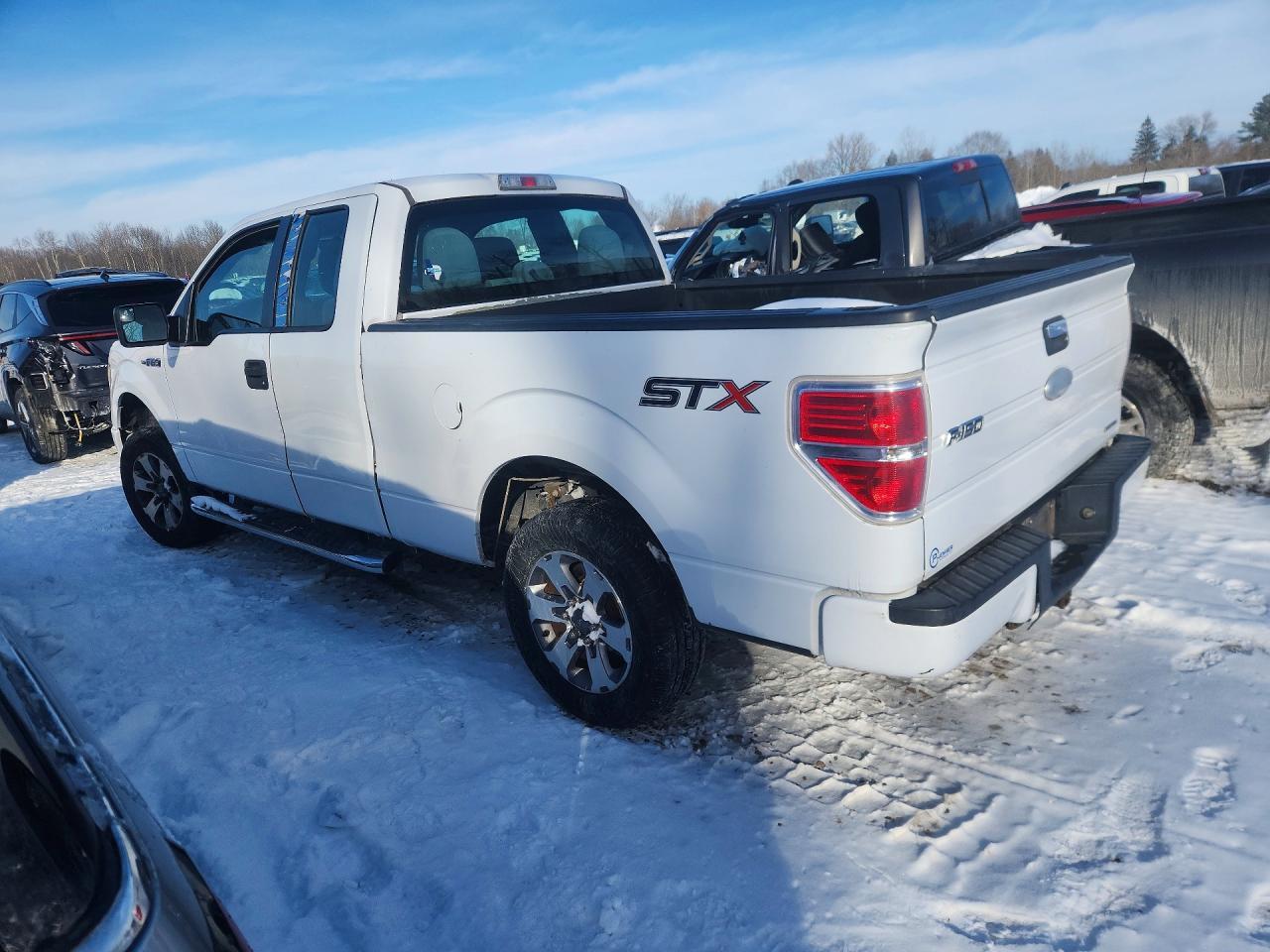 2014 Ford F150 - Фото 2