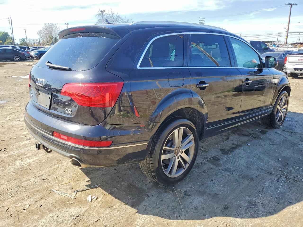 2014 Audi Q7 Premium Plus - Image 3