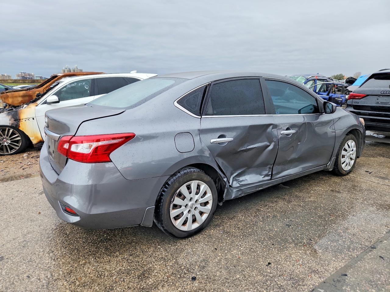 2019 Nissan Sentra S - Image 3