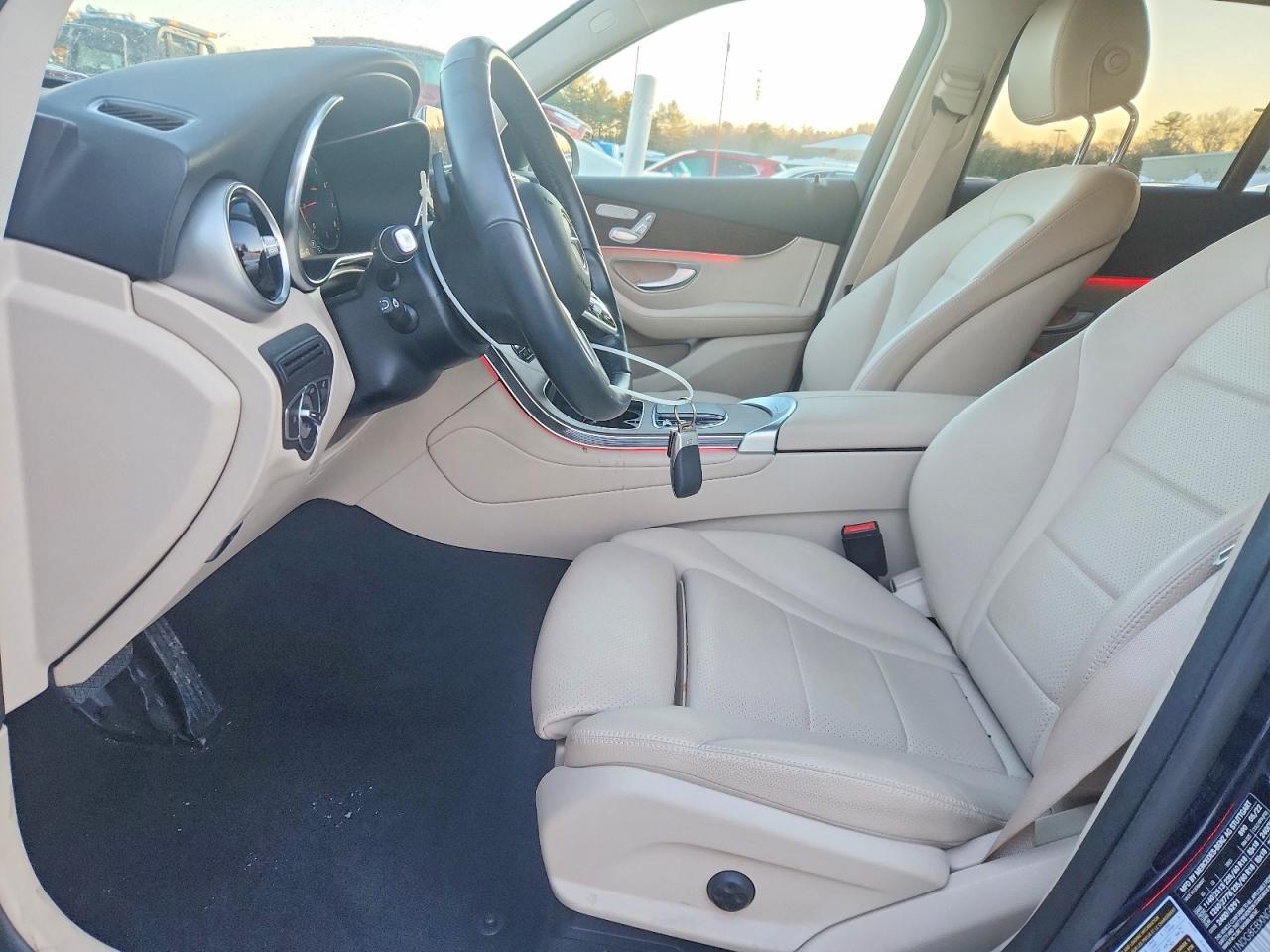 2022 Mercedes-Benz Glc 300 4Matic - Image 7
