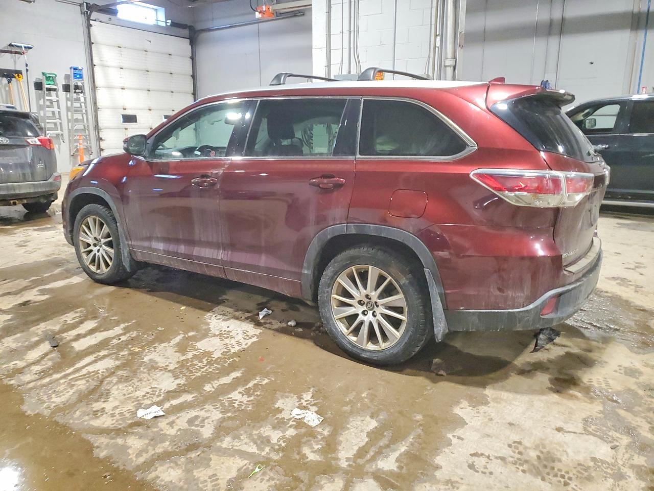 2016 Toyota Highlander Xle - Фото 2