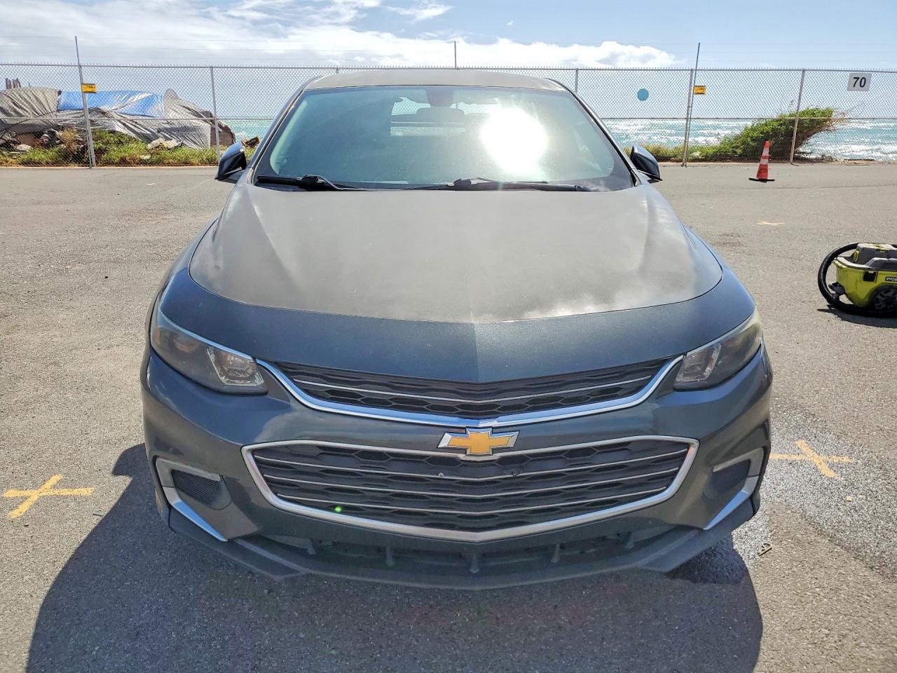 2017 Chevrolet Malibu Lt - Image 5