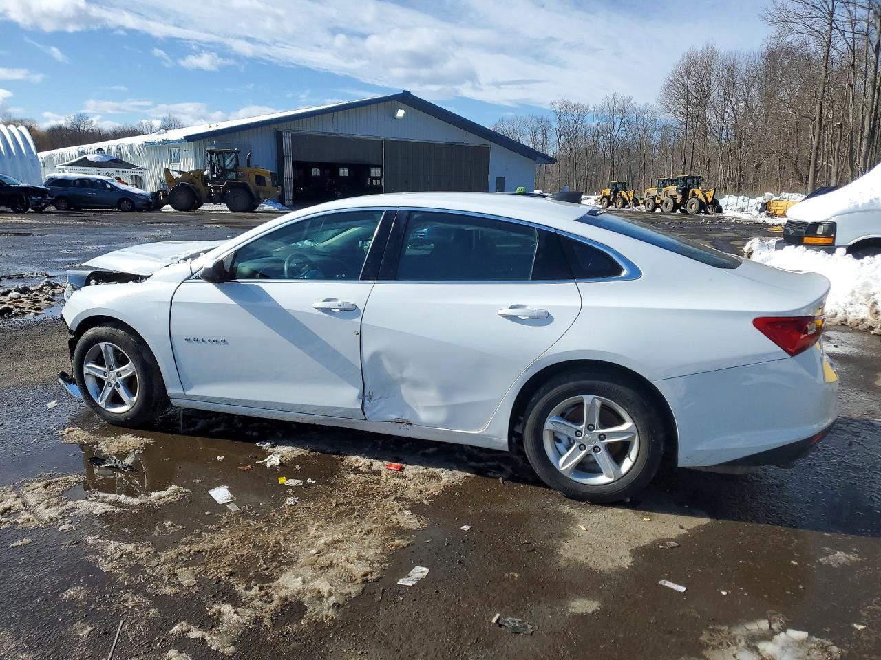 2020 Chevrolet Malibu Ls - Фото 2