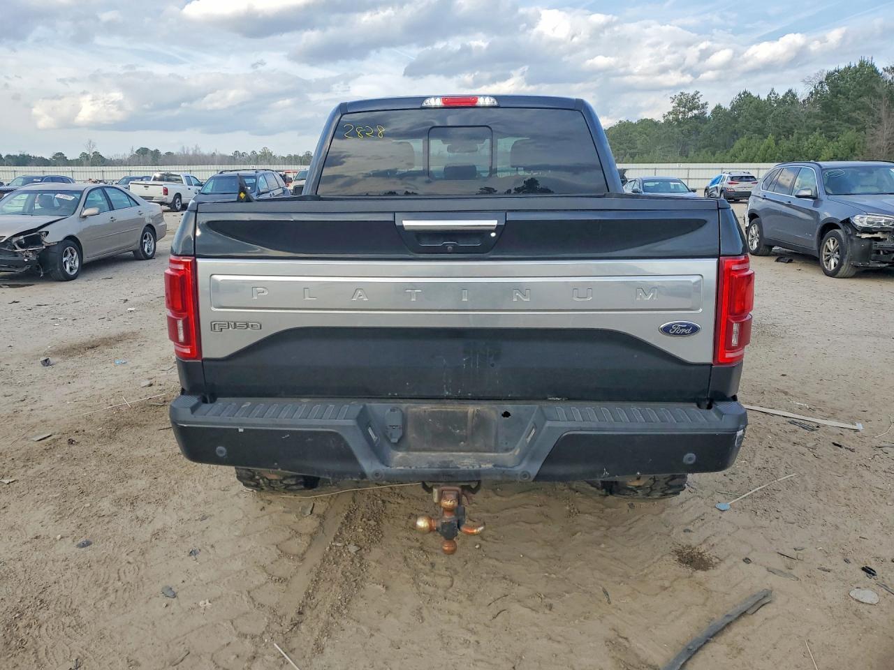 2015 Ford F150 Supercrew - Image 6