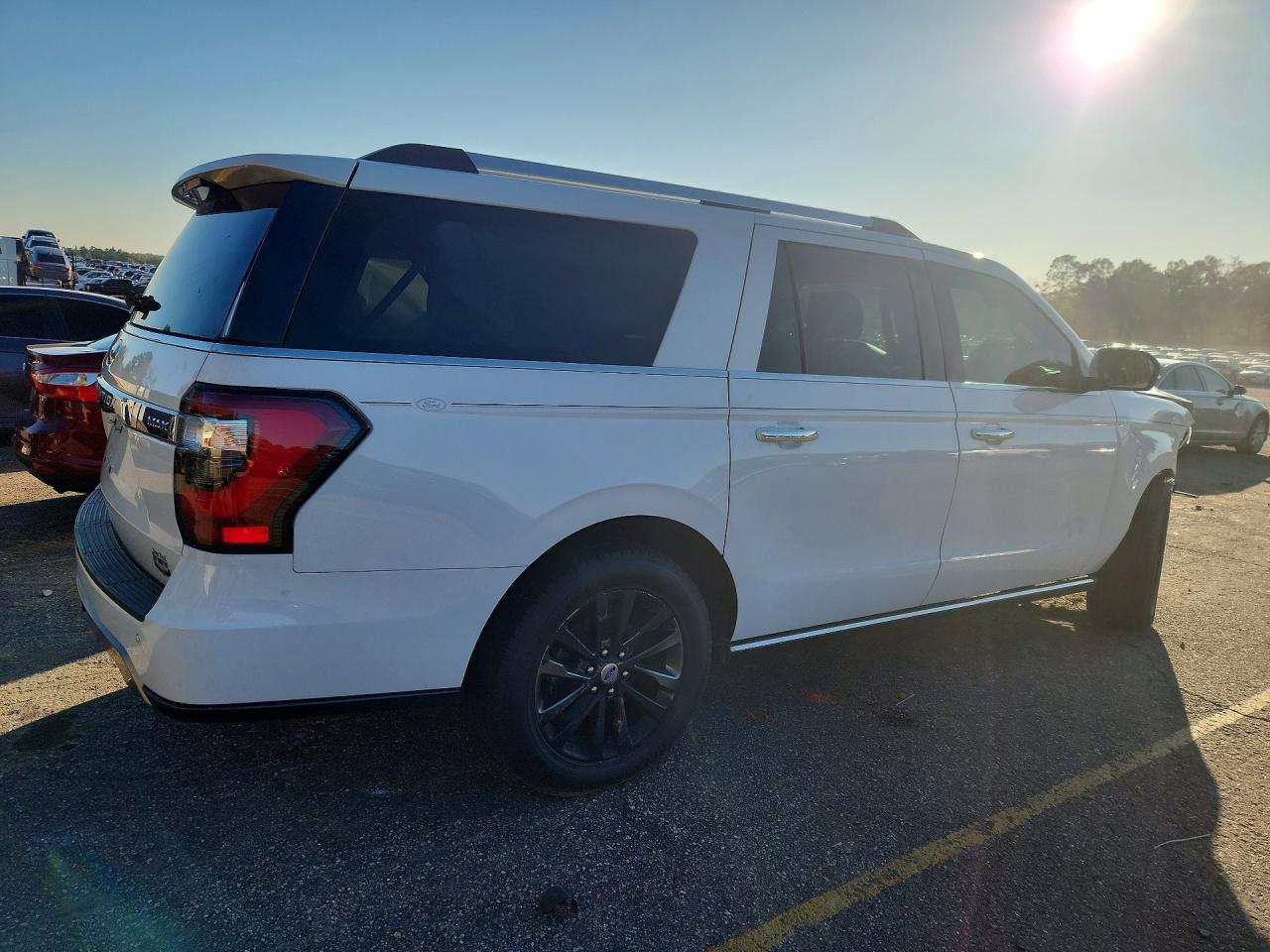 2019 Ford Expedition Max Limited - Image 3