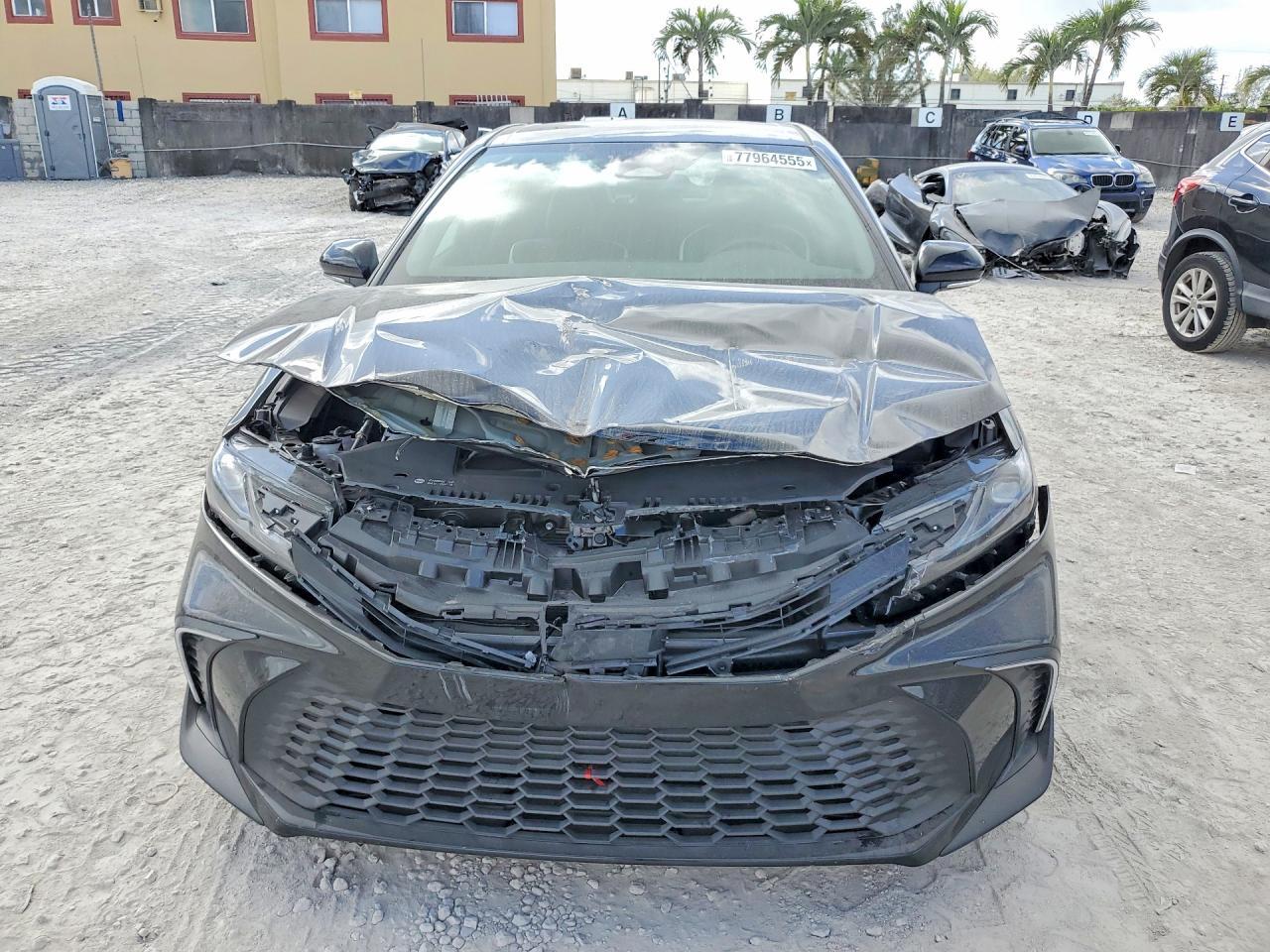 2026 Toyota Camry Se - Image 5