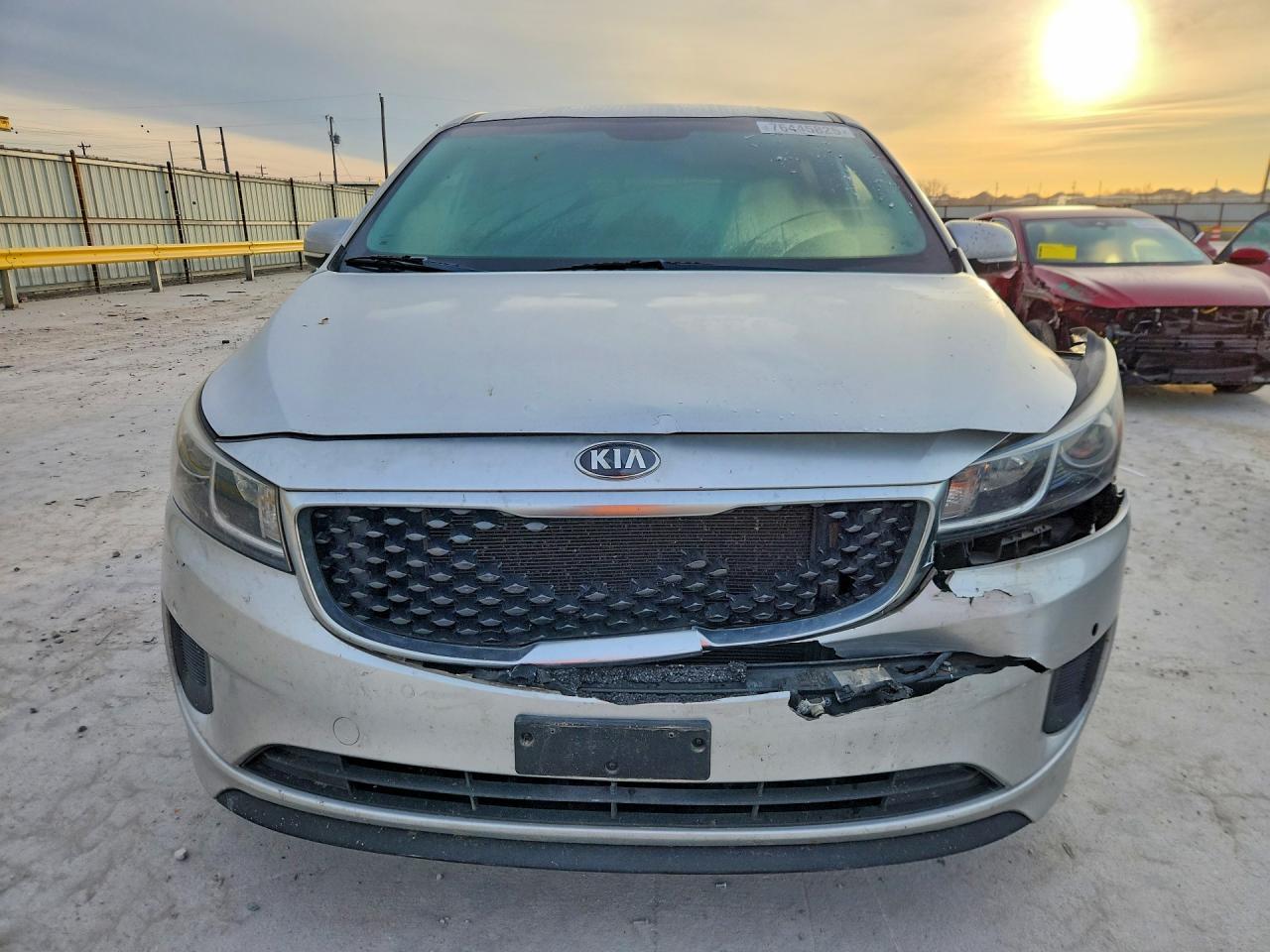 2016 Kia Sedona Lx - Фото 5