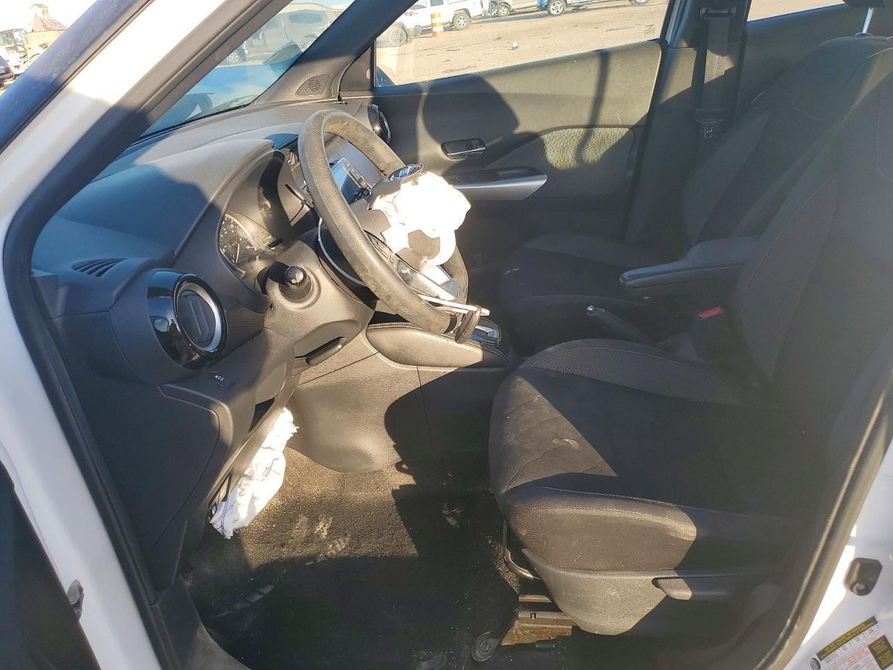 2019 Nissan Kicks S - Image 7