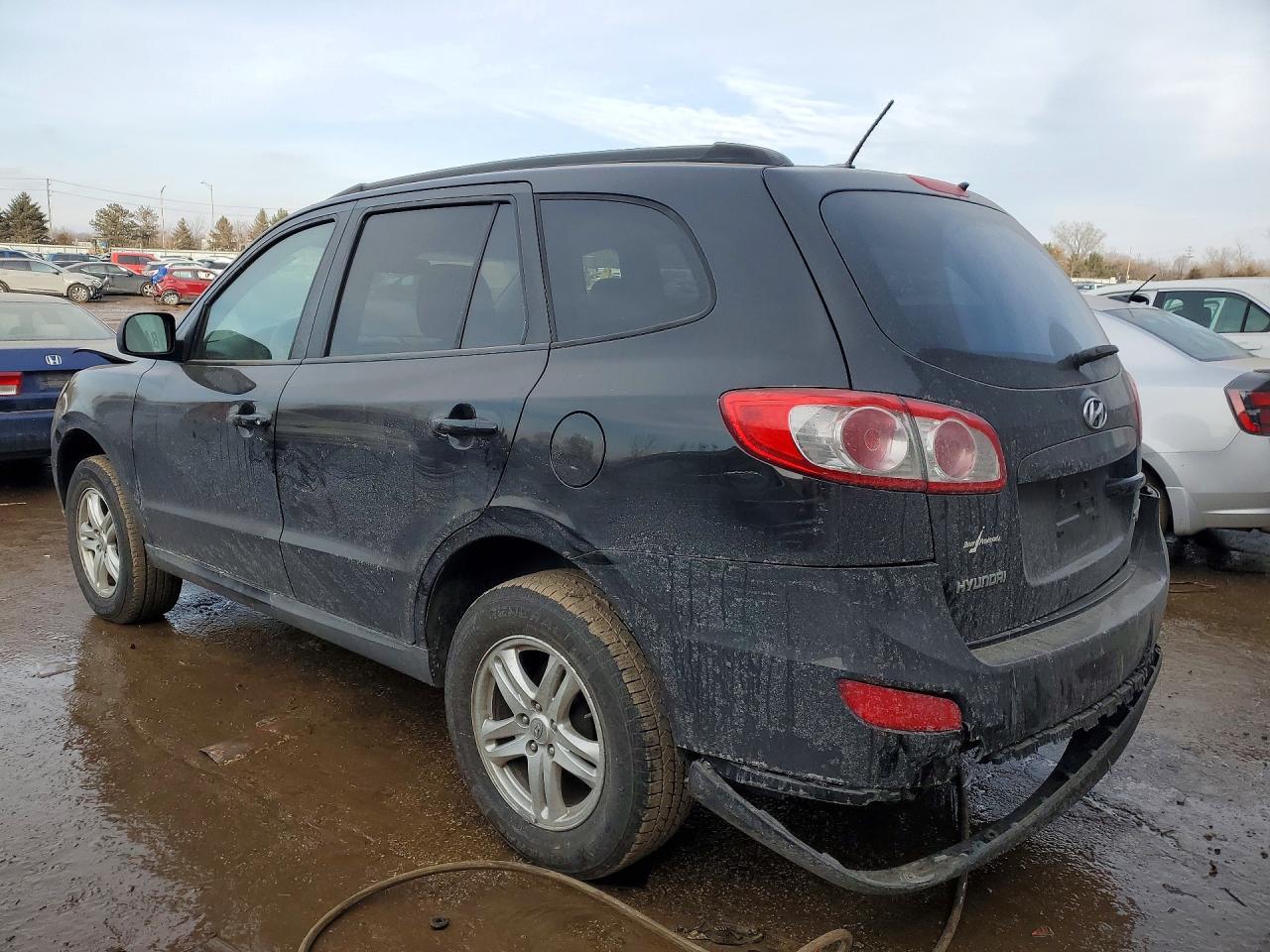 2011 Hyundai Santa Fe Gls - Image 2