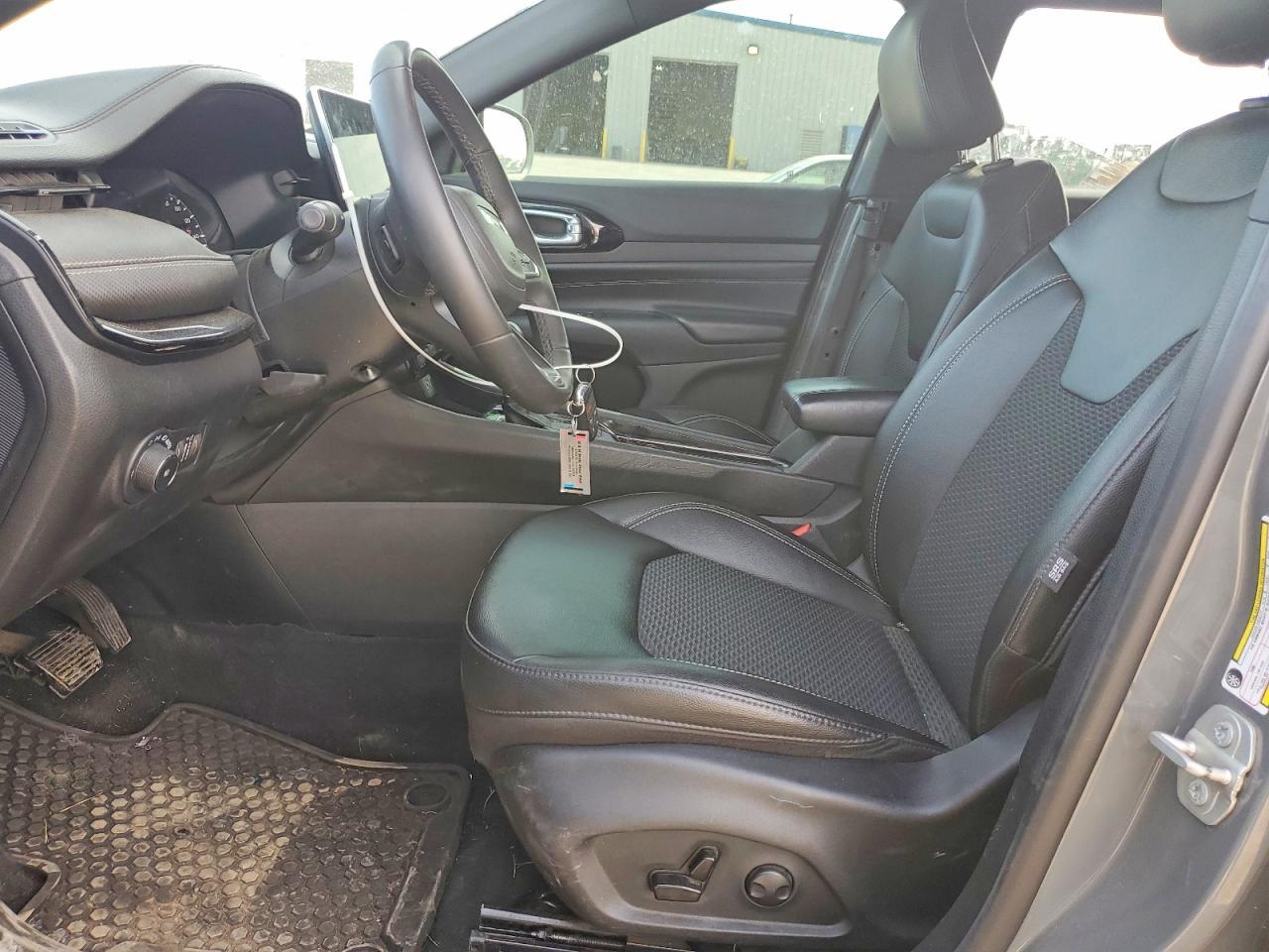 2023 Jeep Compass Latitude - Фото 7