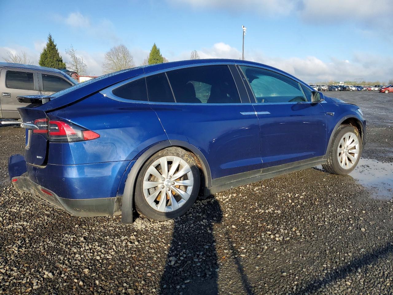 2018 Tesla Model X - Image 3