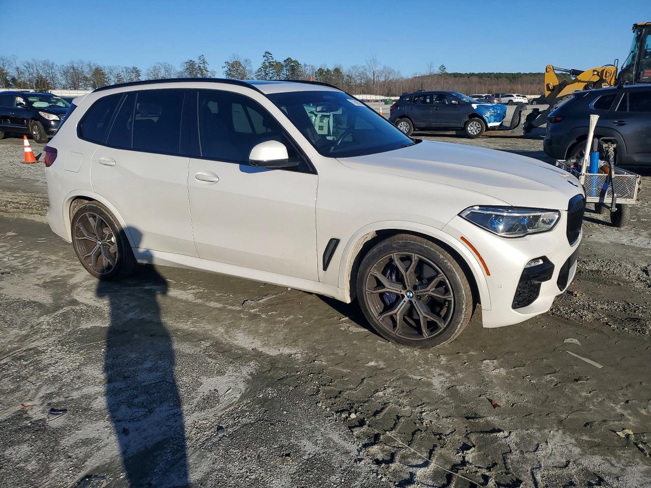 2020 BMW X5 M50I - Фото 4